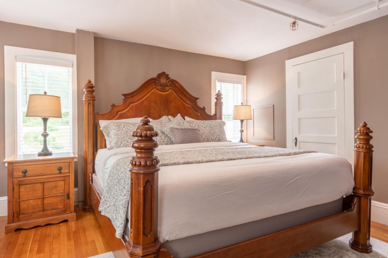Cranmore Mountain Lodge Bed & Breakfast Норт-Конвей Экстерьер фото